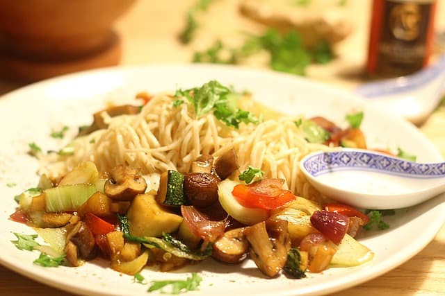 5 Nutritious and Budget-Friendly Recipes for College Students